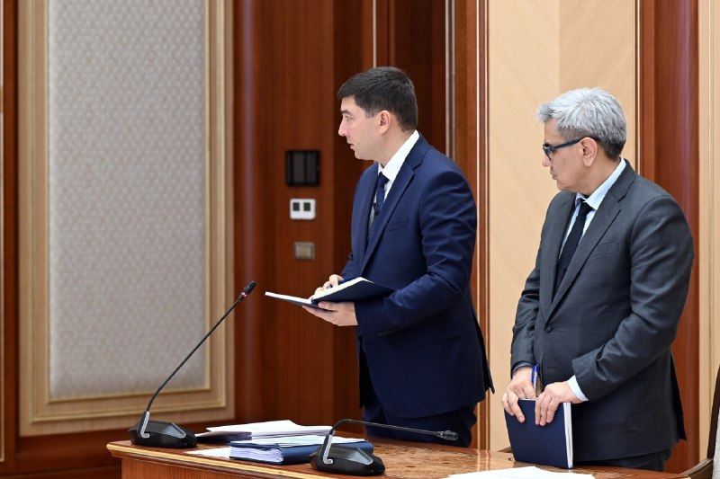 Prezident Shavkat Mirziyoyev ichimlik va oqova suv xizmatlarini yanada yaxshilash chora-tadbirlari yuzasidan taqdimot bilan tanishdi.