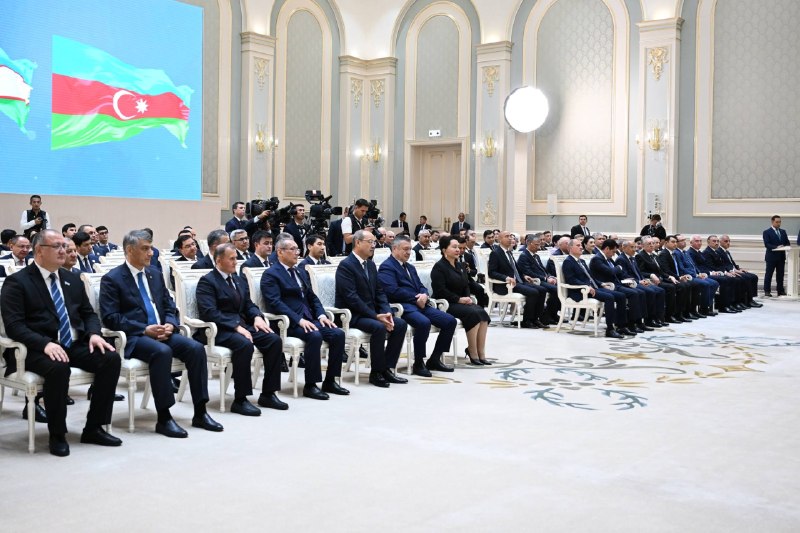 Oʻzbekiston va Ozarbayjon Prezidentlarini ikki mamlakatning oliy davlat mukofotlari – "Haydar Aliyev" ordeni va "Oliy Darajali Do‘stlik" ordeni bilan taqdirlash marosimi boʻlib oʻtdi.
