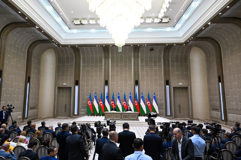 OAV vakillari bilan uchrashuvda Oʻzbekiston Respublikasi Prezidenti Shavkat Mirziyoyev va Ozarbayjon Respublikasi Prezidenti Ilhom Aliyev boʻlib oʻtgan muzokaralar yakunlari yuzasidan fikr bildirdilar.