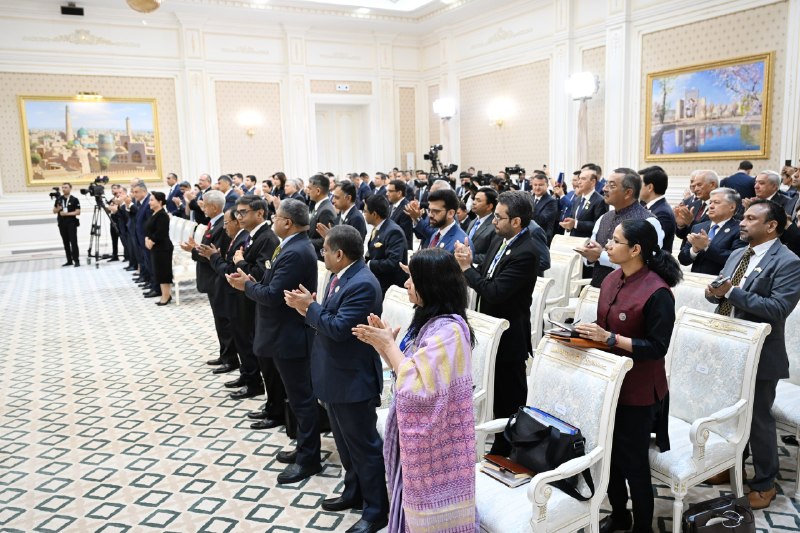 Koʻksaroy qarorgohida Hindiston Respublikasi Bosh vaziri Narendra Modiga Oʻzbekiston Respublikasining “Oliy Darajali Doʻstlik” ordenini topshirish marosimi boʻlib oʻtdi.