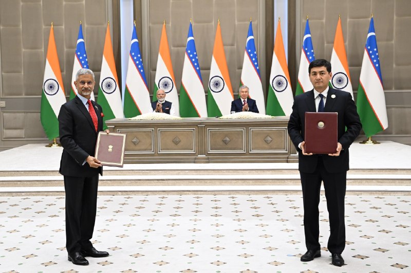 Oʻzbekiston Respublikasi Prezidenti Shavkat Mirziyoyev va Hindiston Bosh vaziri Narendra Modi ishtirokida ikki tomonlama hujjatlarni imzolash marosimi boʻlib oʻtdi.